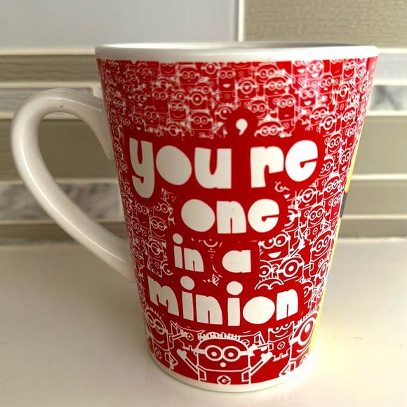 Bob the Minion You’re One in a Minion white and red 16 oz ceramic mug - Picture 2 of 2